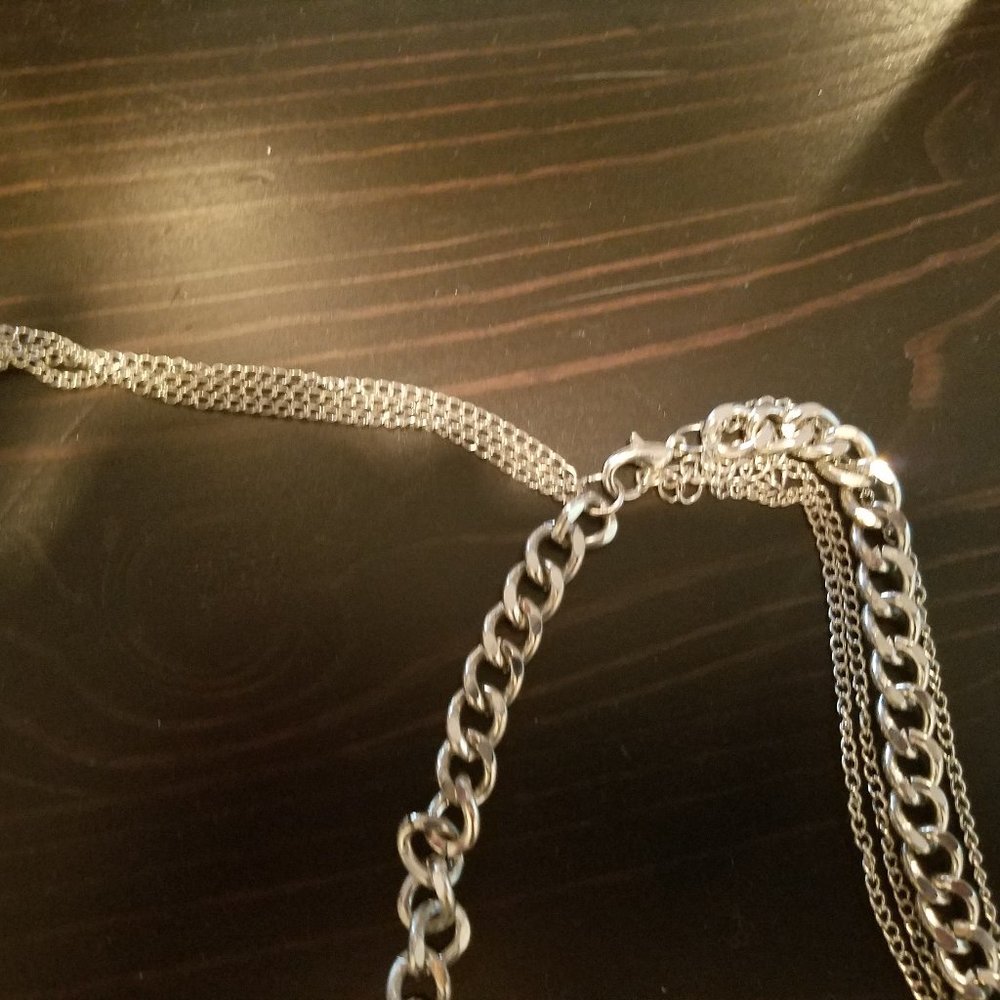 necklace - Picture 2 of 4